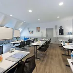 Kyriad Prestige Compiegne & 4*