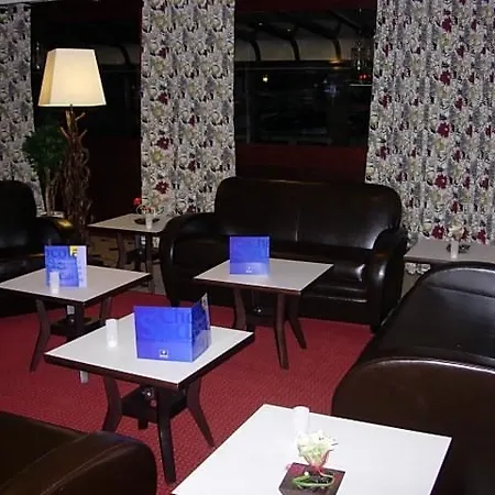 Kyriad Prestige Compiegne 4* Jaux