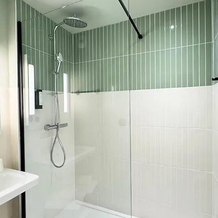 Kyriad Prestige Compiegne Jaux