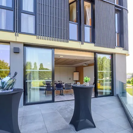 Kyriad Prestige Compiegne Jaux