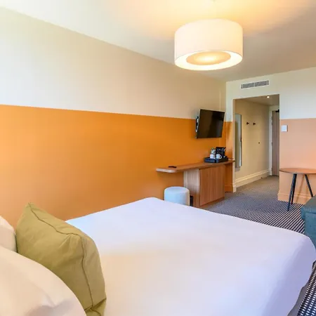 Kyriad Prestige Compiegne & 4*