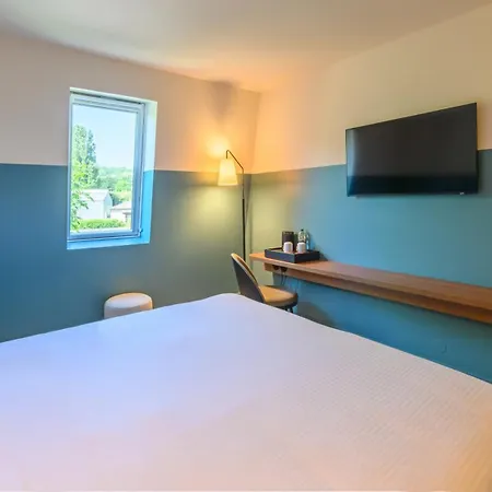 Kyriad Prestige Compiegne & Hotel