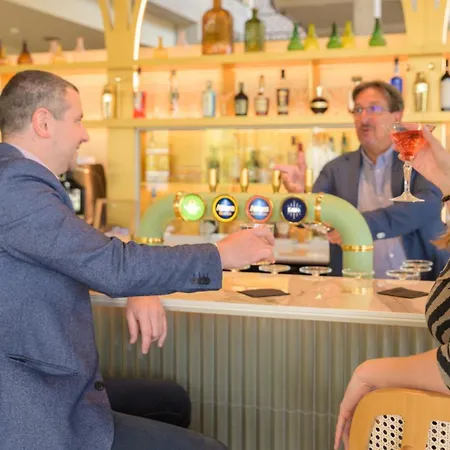 Hotel Kyriad Prestige Compiegne &