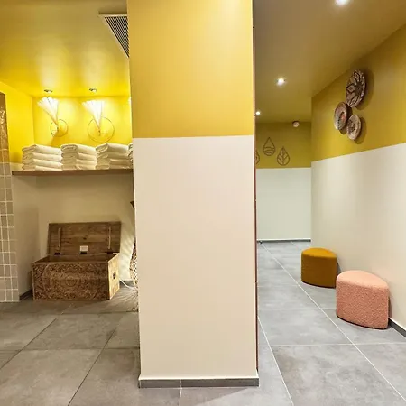 Kyriad Prestige Compiegne & Szálloda Jaux