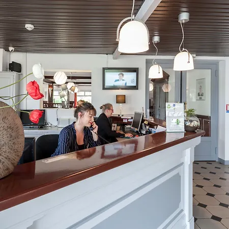 Kyriad Prestige Compiegne &