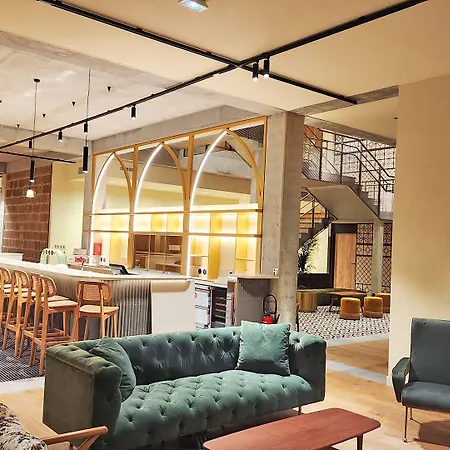 Kyriad Prestige Compiegne & Szálloda