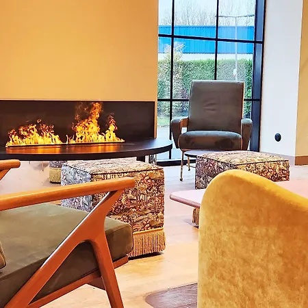 Szálloda Kyriad Prestige Compiegne &