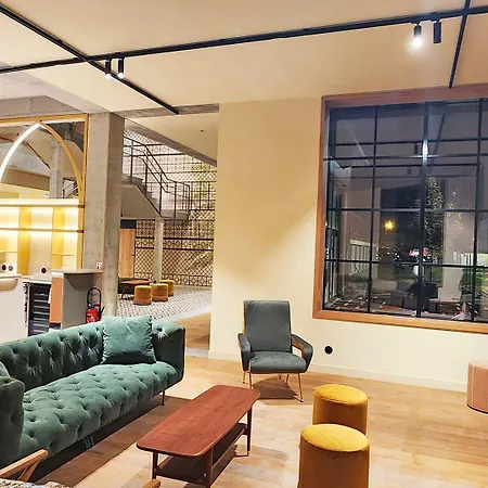 Kyriad Prestige Compiegne & 4* Jaux