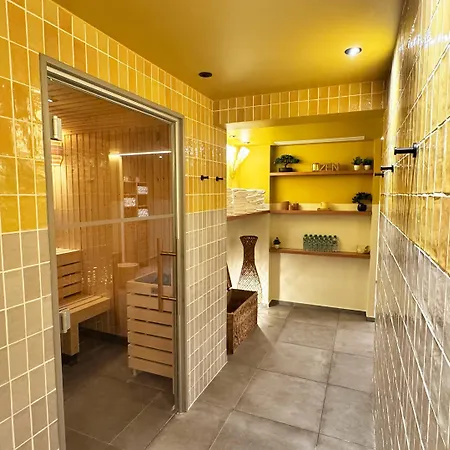 Kyriad Prestige Compiegne & Hotel Jaux