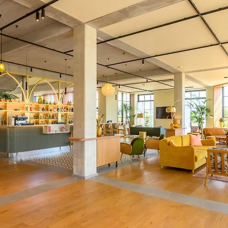 Kyriad Prestige Compiegne & Hotel 4*