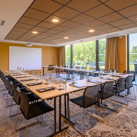 Kyriad Prestige Compiegne & 4*