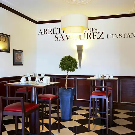 Hotel Kyriad Prestige Compiegne 4*