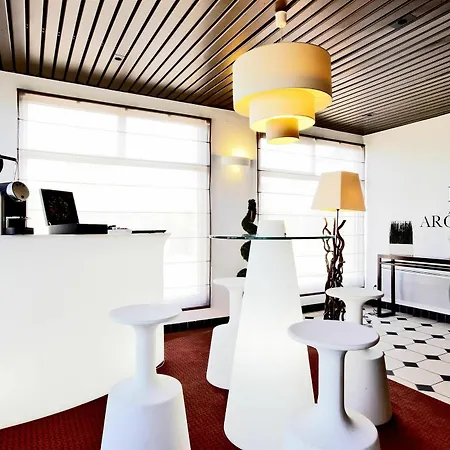 Kyriad Prestige Compiegne 4* Jaux