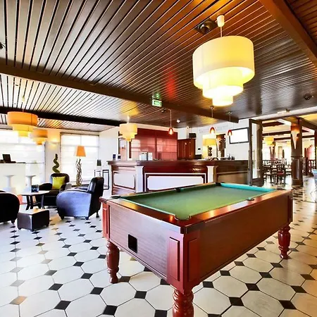 Kyriad Prestige Compiegne Hotel