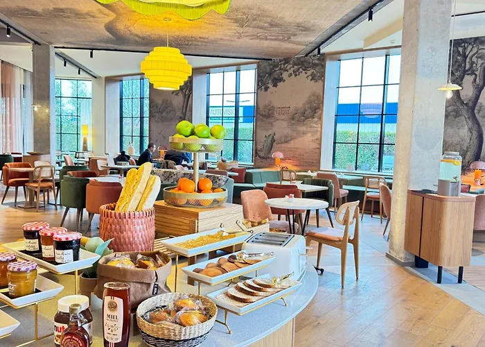 Kyriad Prestige Compiegne & Jaux