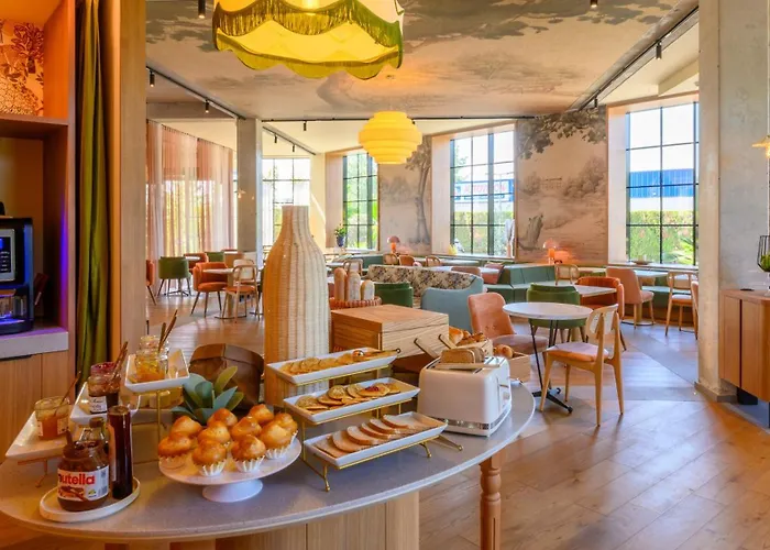 Kyriad Prestige Compiegne &