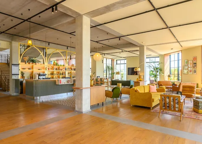 Hotel Kyriad Prestige Compiegne &