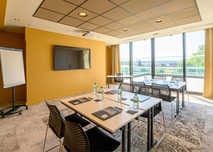 Kyriad Prestige Compiegne & Jaux