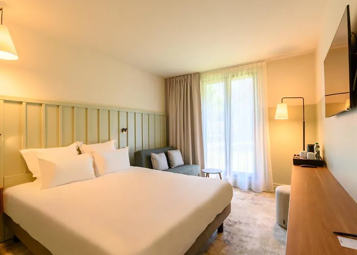 Kyriad Prestige Compiegne & 4*