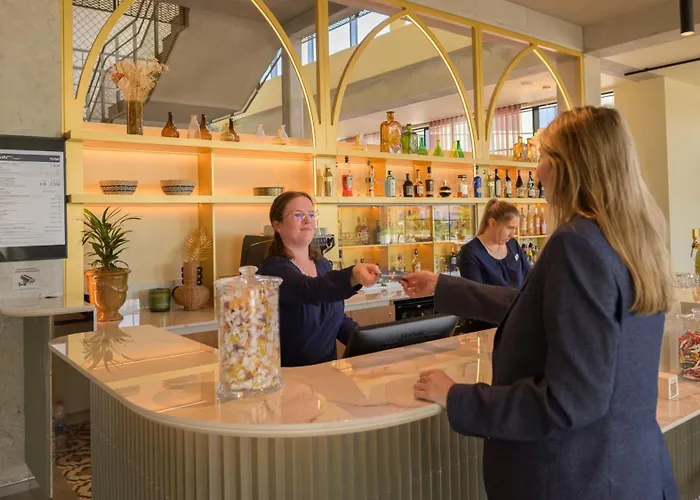 Kyriad Prestige Compiegne & Hotel Jaux