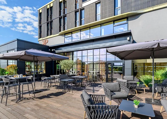 Kyriad Prestige Compiegne & Hotel 4*