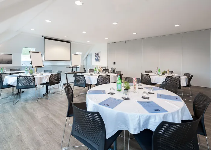 Kyriad Prestige Compiegne & 4*