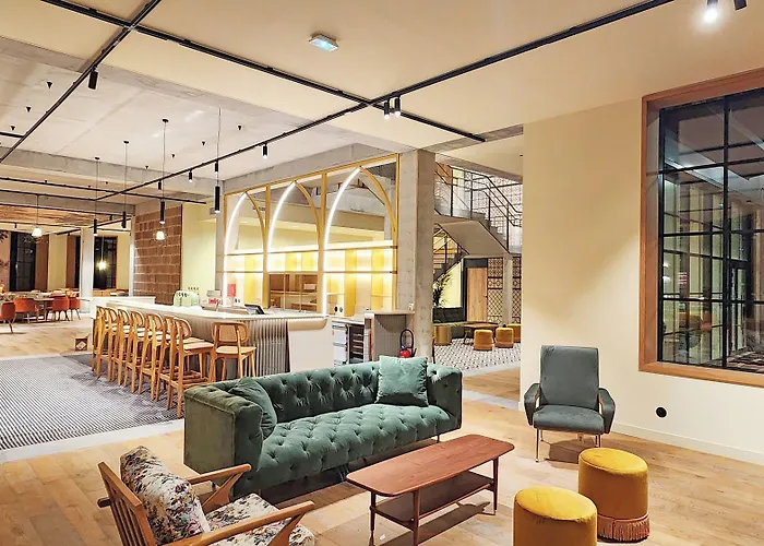 Hotel Kyriad Prestige Compiegne & 4*