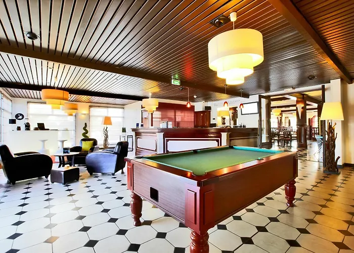 Hotel Kyriad Prestige Compiegne &